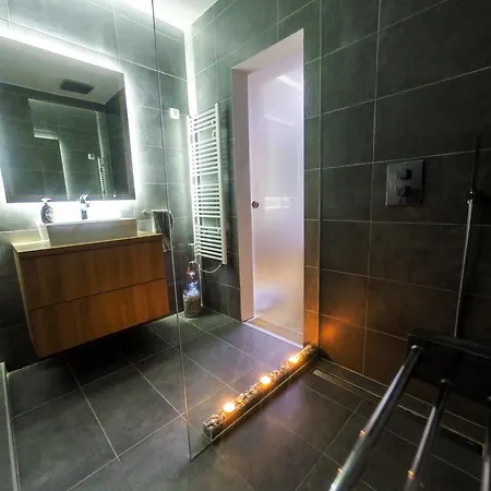 Apartment Allure